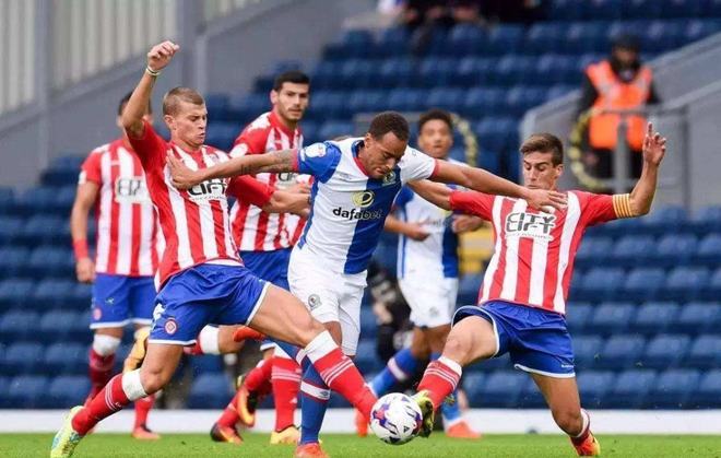 己角色的重 己角色的重