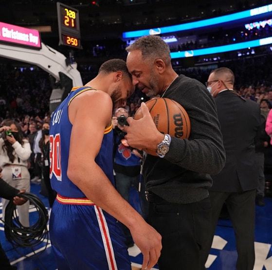 球场内外良 球场内外良